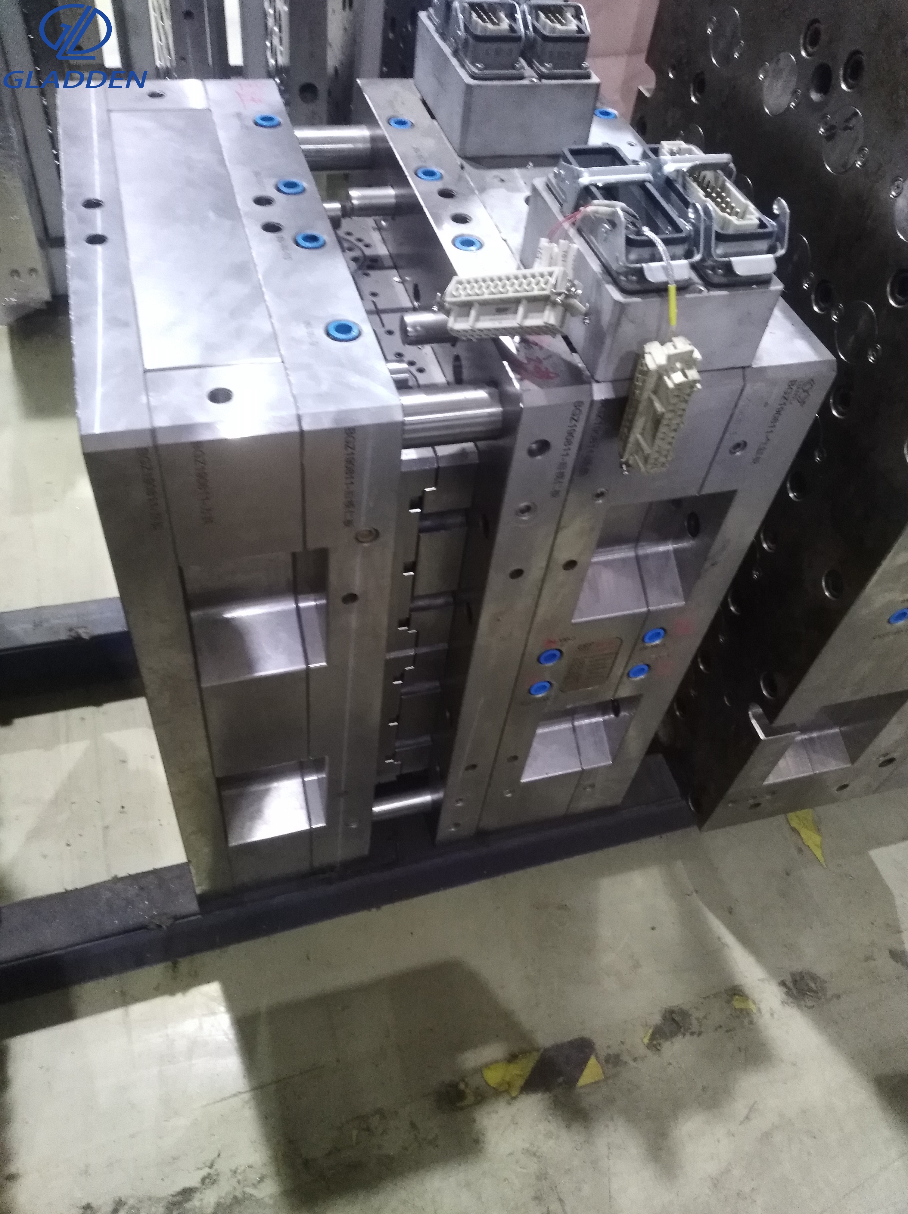 Preform Mold